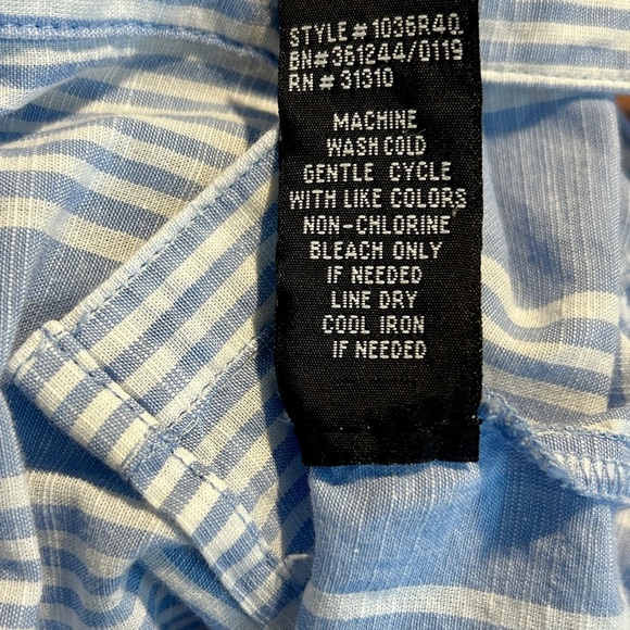 By & By Top Womens Size XS Beautiful 100% Cotton Blouse Lightweight Breezy - Picture 8 of 9